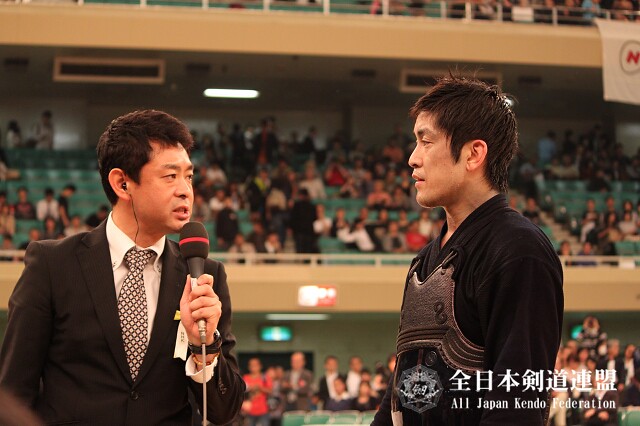 Takanabe Susumu (高鍋進) interviewed without bogu after the 59th All Japan Kendo Championship