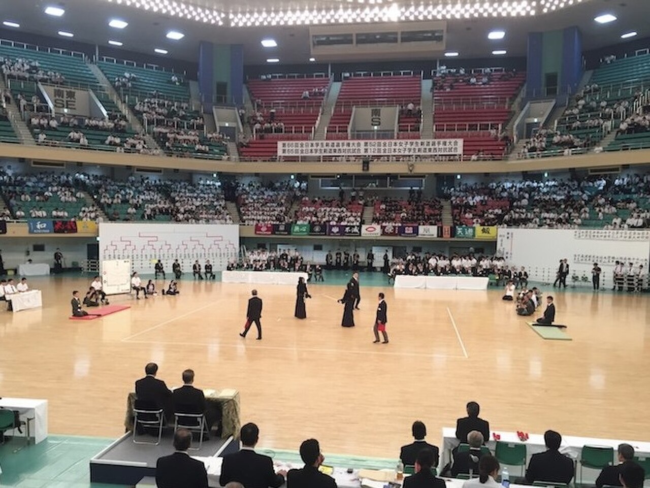 Kendoka performing Nihon Kendo Kata Yohonme — uchidachi and shidachi in paired practice